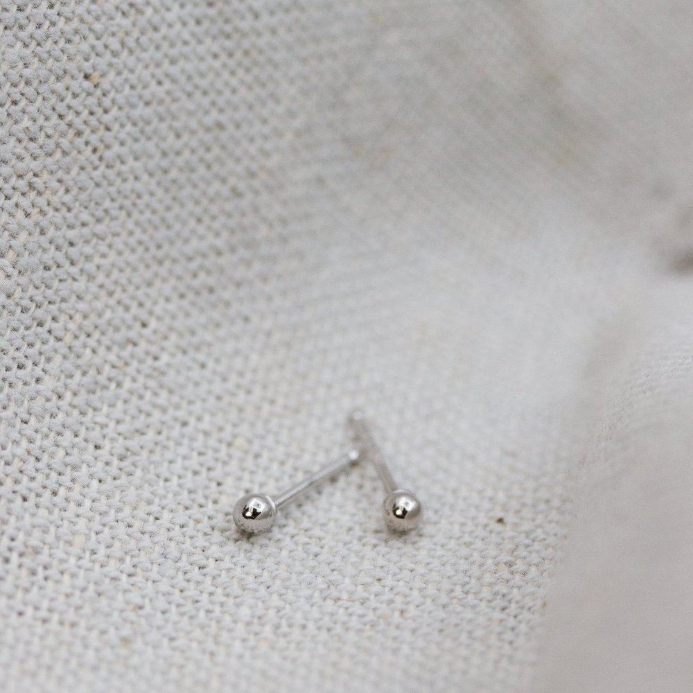 NWT Elisha Ball Stud Earrings // Sterling Silver